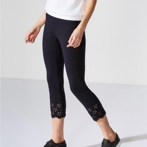 Bailey 44 Eyelet Ponte Pant, size Medium